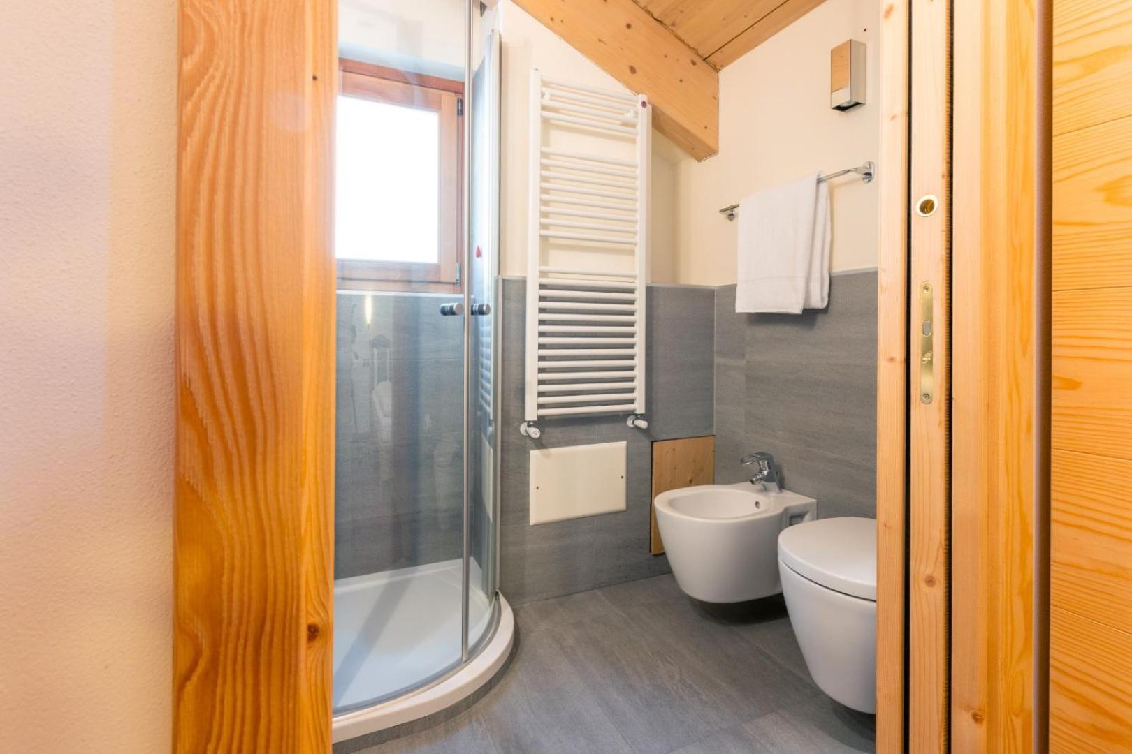 Hotel Cardo Isolaccia Extérieur photo