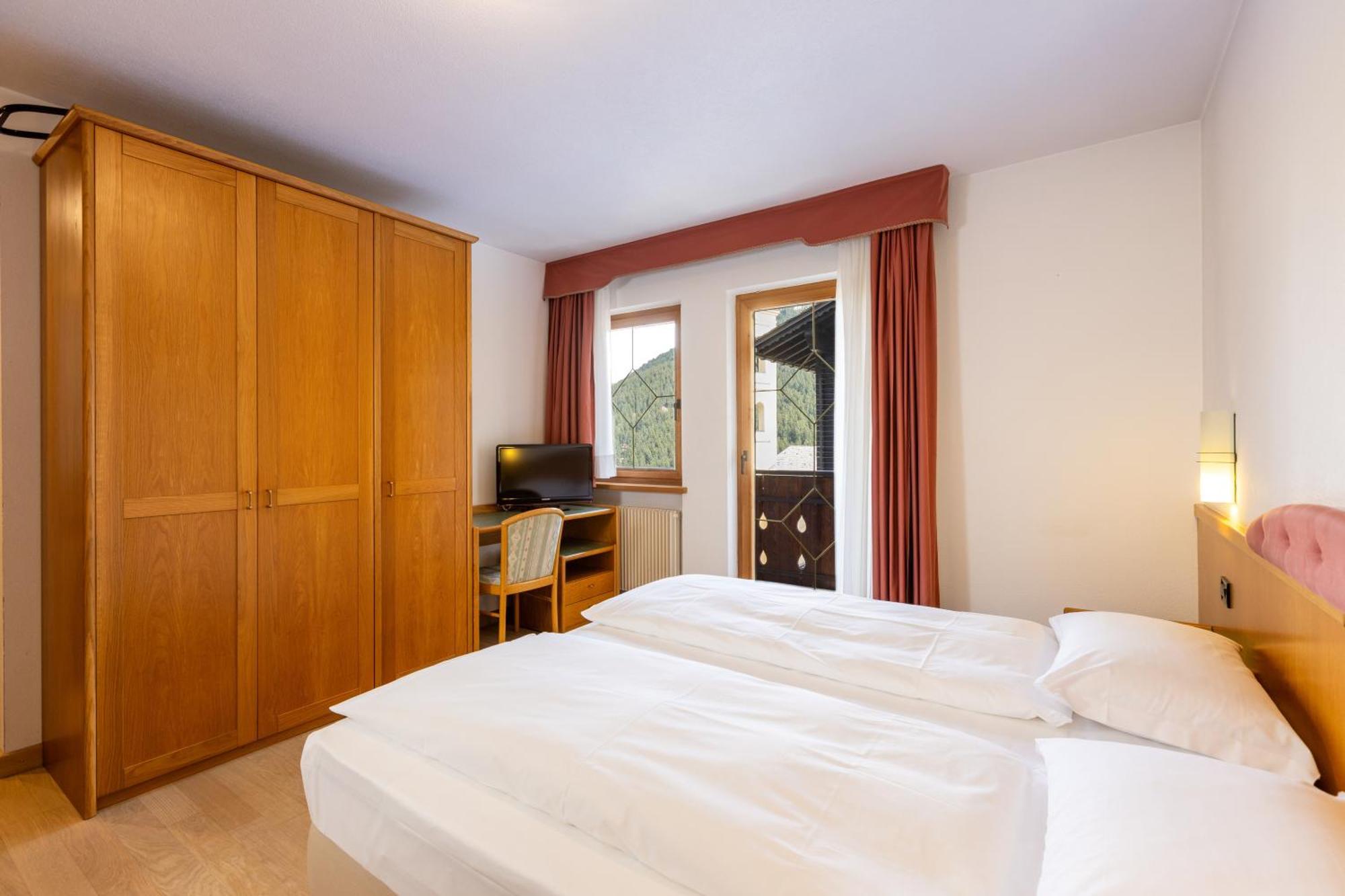 Hotel Cardo Isolaccia Extérieur photo