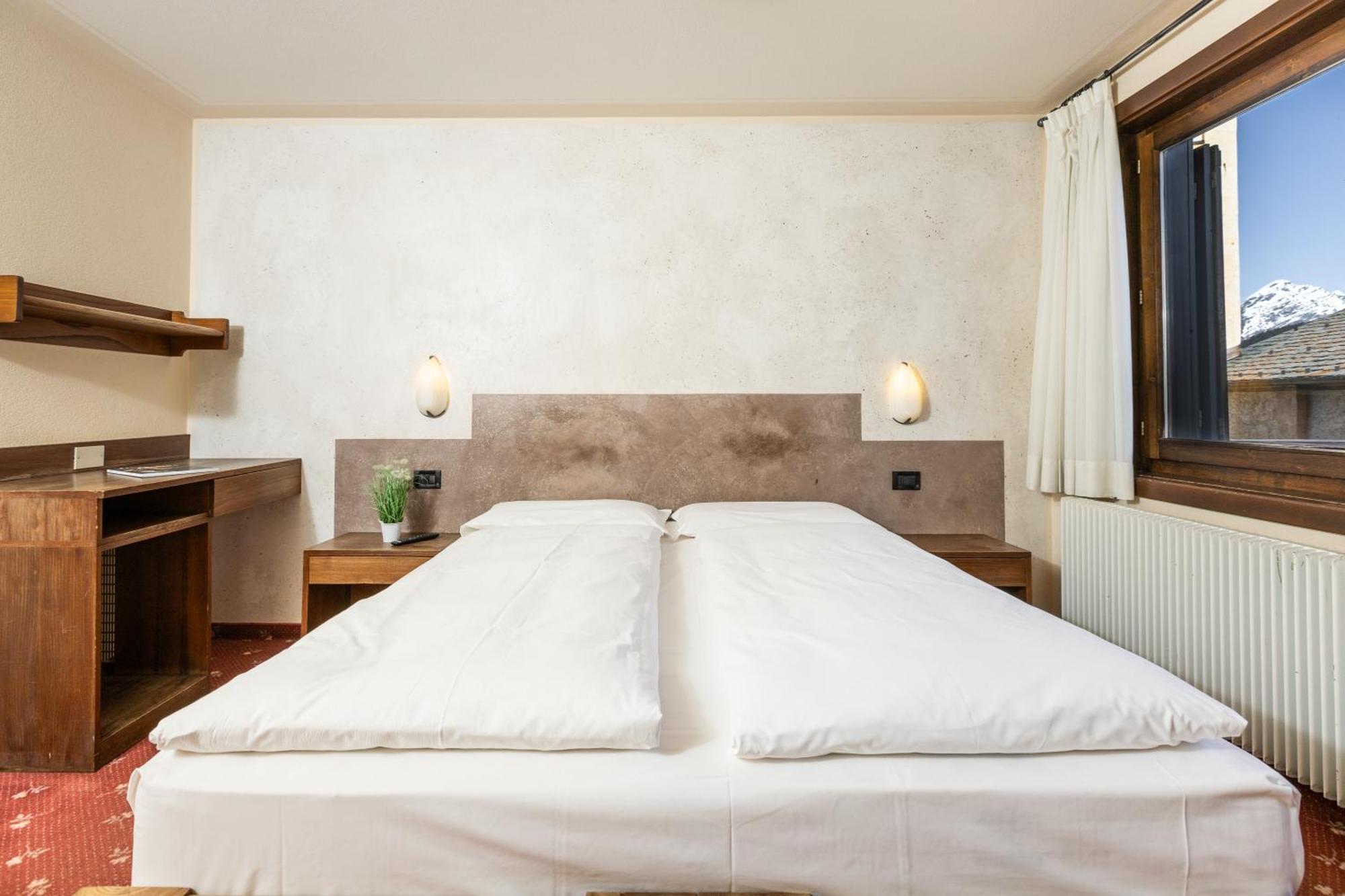Hotel Cardo Isolaccia Extérieur photo