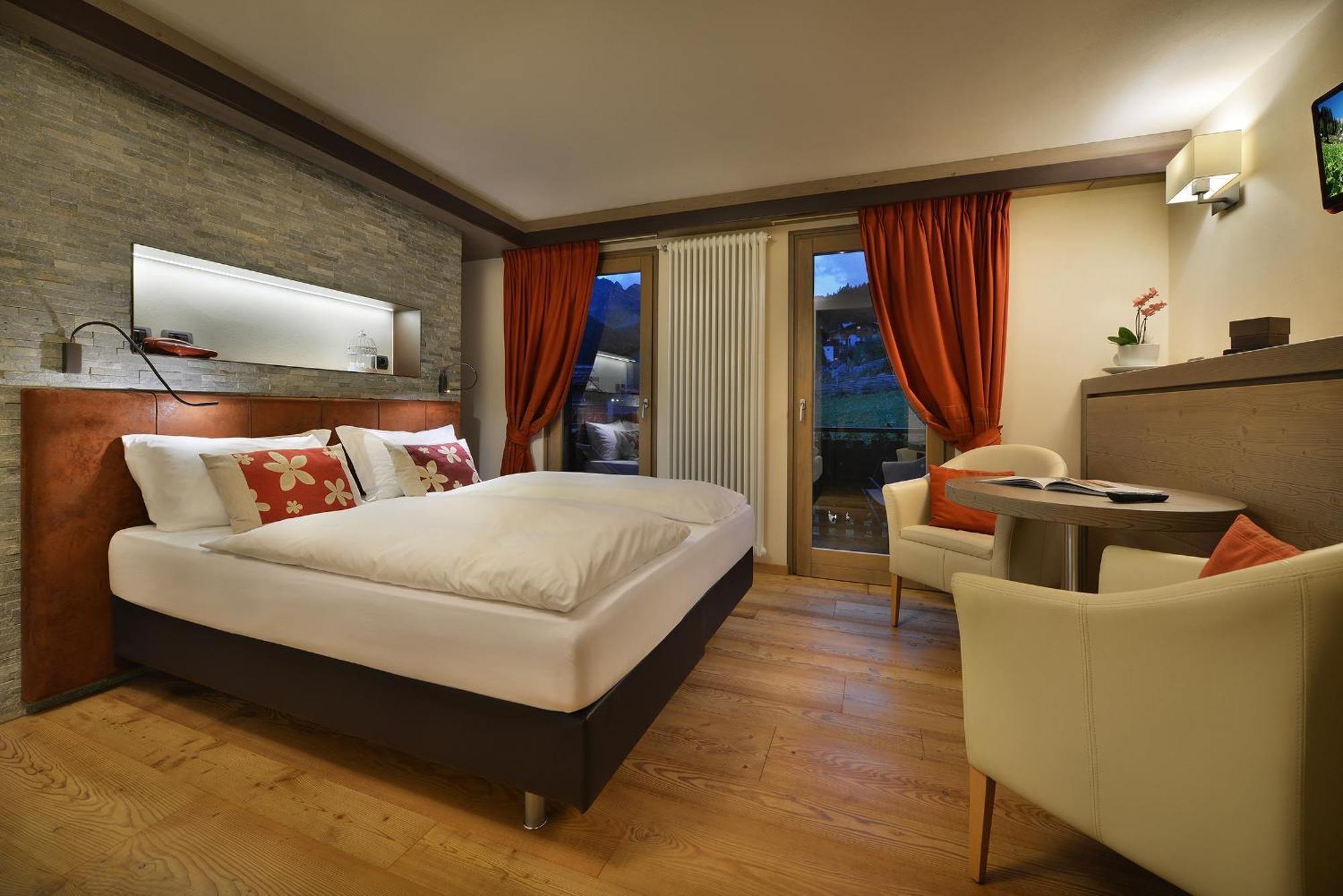 Hotel Cardo Isolaccia Extérieur photo